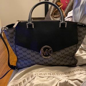 Michael Kors medium purse
